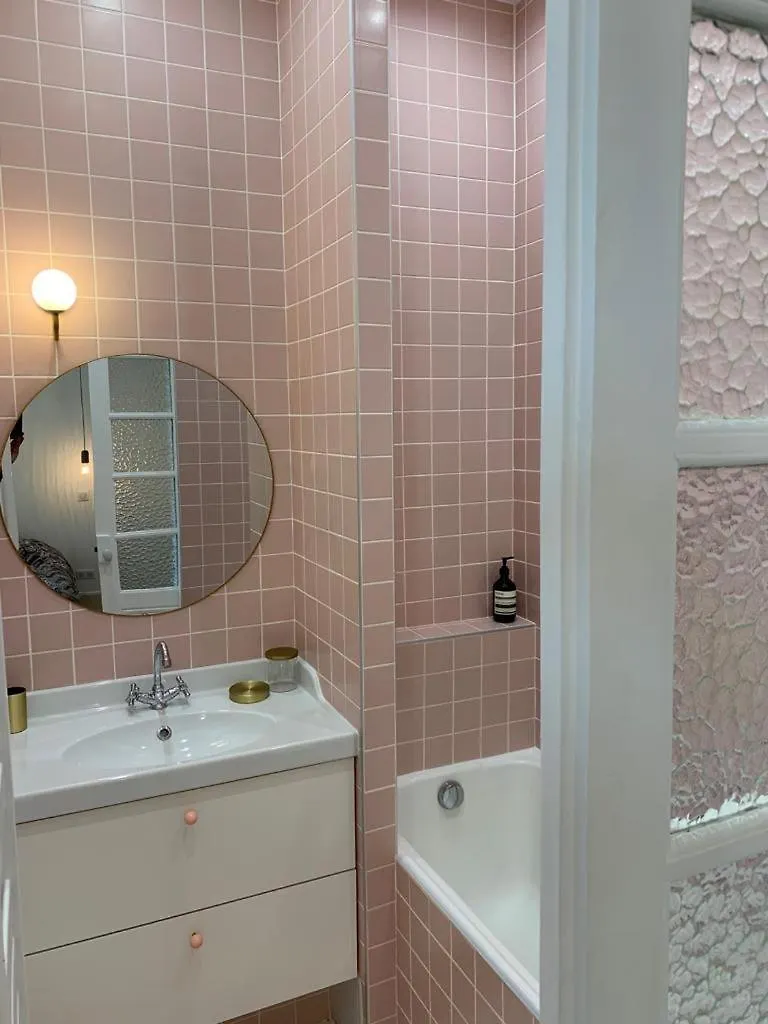 Ainay - Luxury Apartment - 2 Bedroom And 2 Bathroom ليون